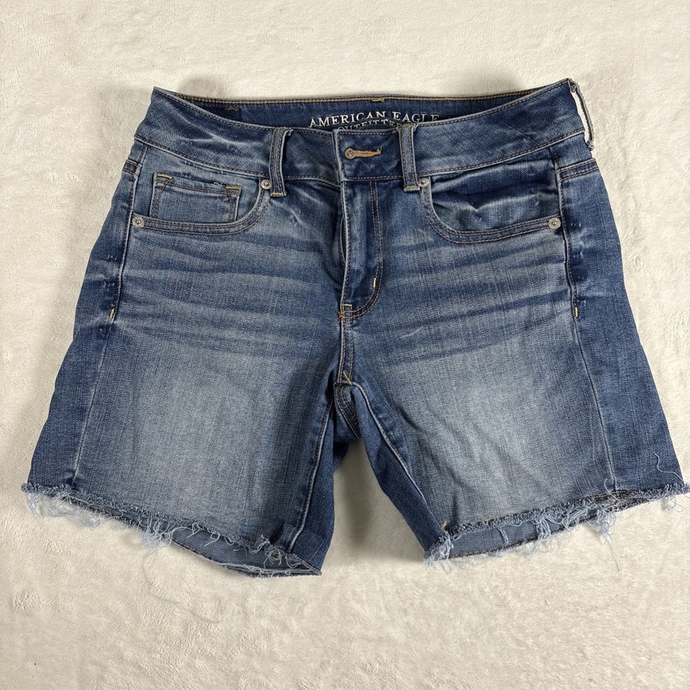 American Eagle Outfitters Super Stretch Size 8 Midi Cut-Off Jean Shorts